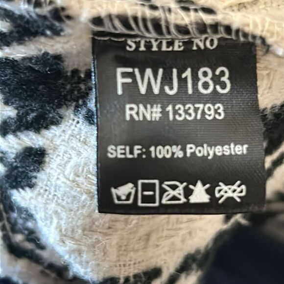 POL Black With Plaid With Beaded Buttons Jacket - Picture 7 of 7